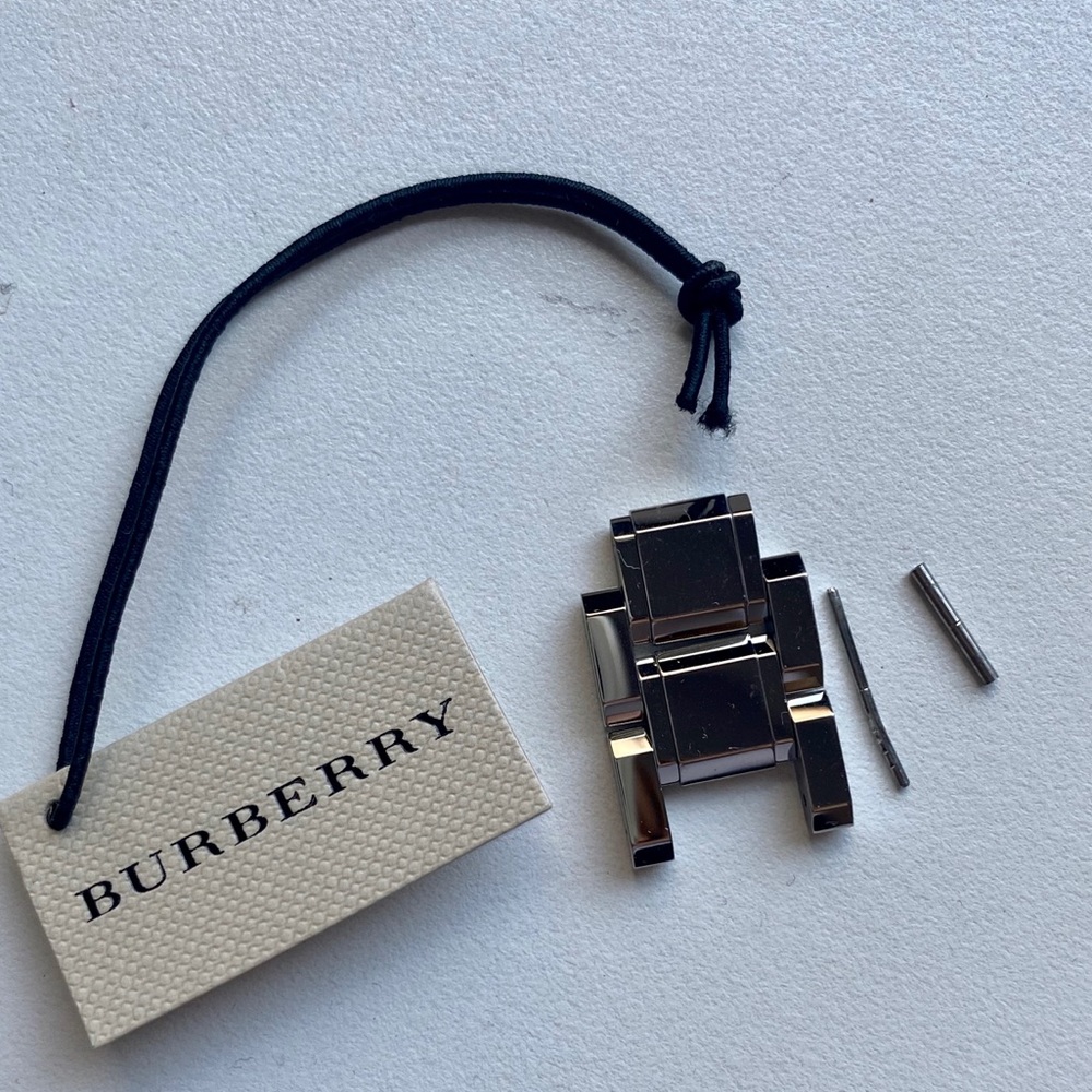 Burberry Women’s Check Stamped 34” Watch - Picture 4 of 4